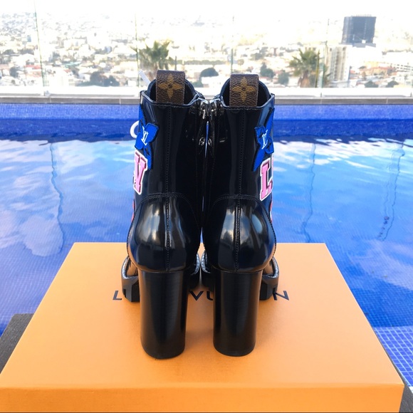Never Used LOUIS VUITTON Star Trail Boots Size 36 - Picture 4 of 8